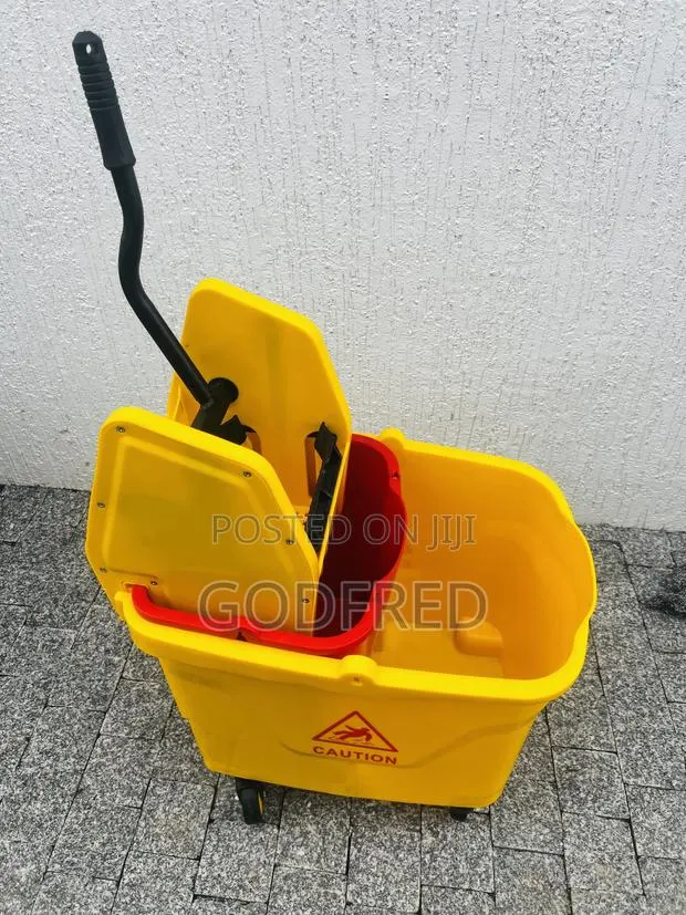 Mop Bucket · Photo 1