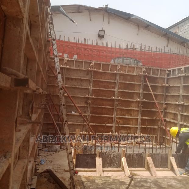 Retaining Wall/Columns/Scaffolds/Bridge/Gutter/Kumasi · Photo 5