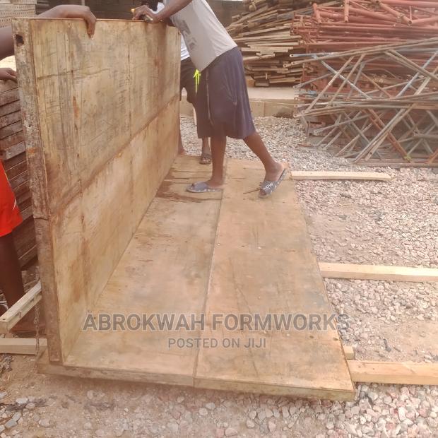 Retaining Wall/Formwork/Columns/Scaffolds/Slabs/Decking/ · Photo 1