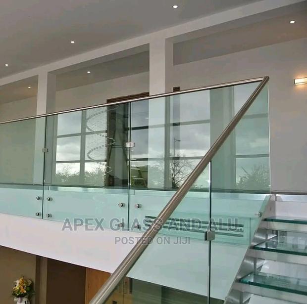Frameless Tempered Balustrade · Photo 2