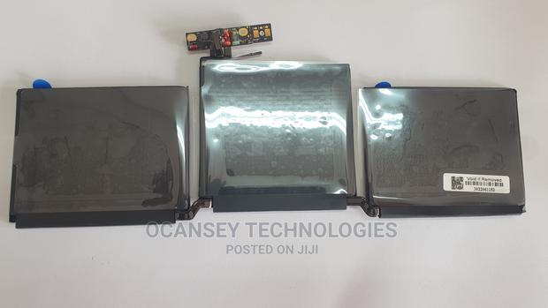 Original Apple Battery for A2171, A2159 A2338 Mid 2019 · Photo 1