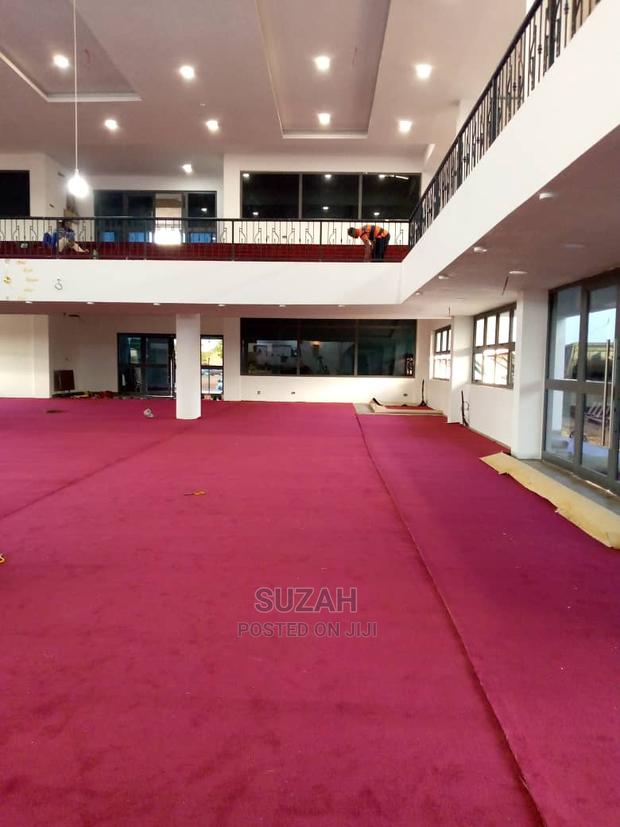 Woolen Carpet · Photo 1