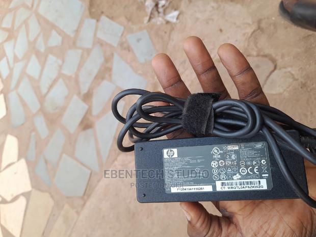 HP Big Pin 90w Complete Charger Original · Photo 4