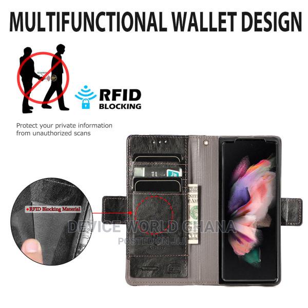 Caseneo Leather Flip Case Samsung Z Fold 3 · Photo 5