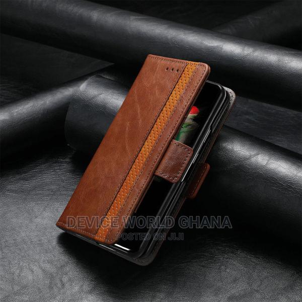 Caseneo Leather Flip Case Samsung Z Fold 3 · Photo 7