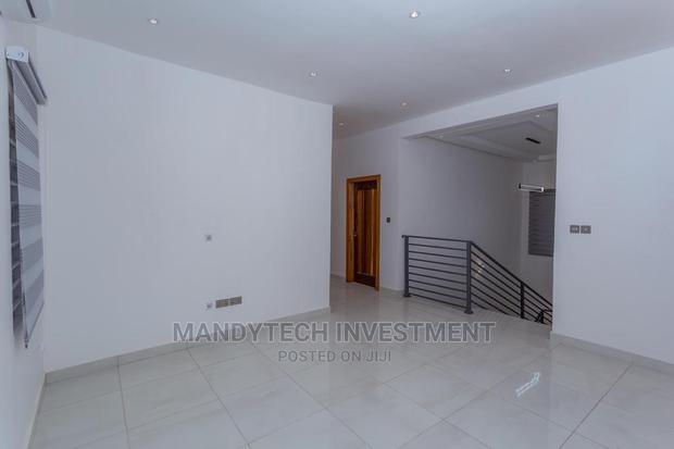 Furnished 4bdrm Mansion in Nmai-Dzorn for sale · Photo 6