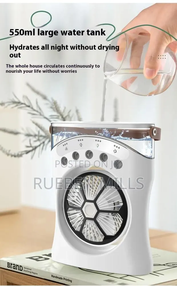 Chargeable Five Holes Water Spraying Cooling Fan · Photo 1