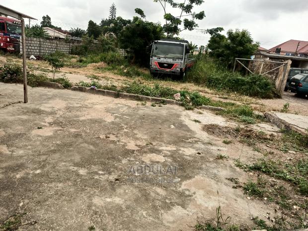 It Is Title Land · Photo 1