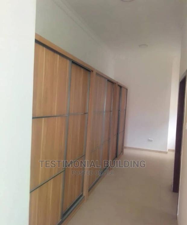 5bdrm House in Testimonial Building, East Legon for Sale · Photo 5