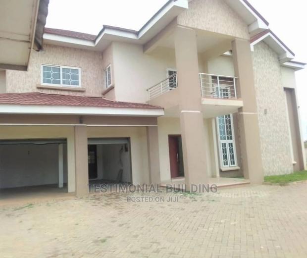 5bdrm House in Testimonial Building, East Legon for Sale · Photo 2