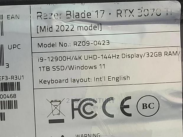 New Laptop Razer Blade 32GB Intel Core I9 SSD 1T · Photo 2