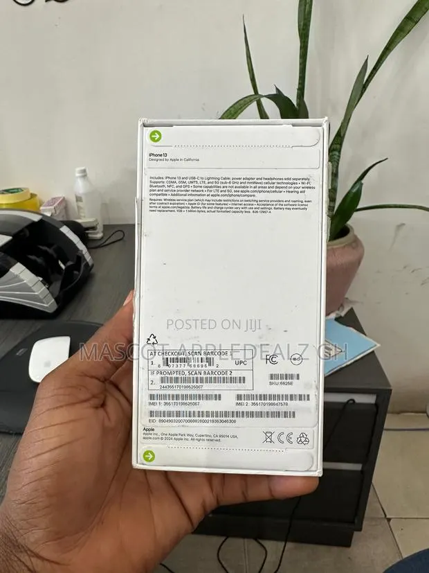 New Apple iPhone 13 128 GB · Photo 1