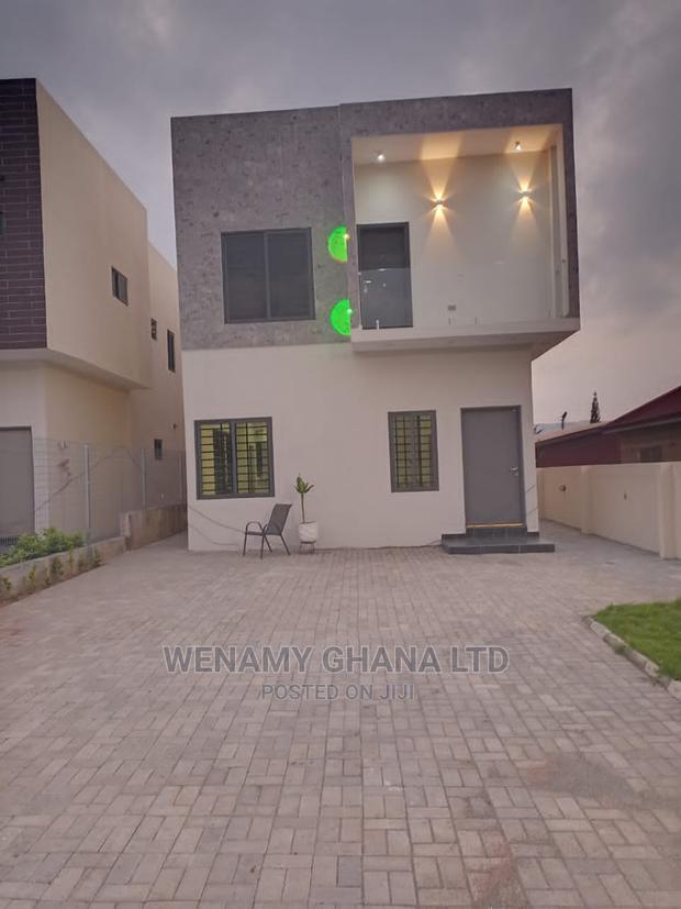 3bdrm House in Accra for sale · Photo 8