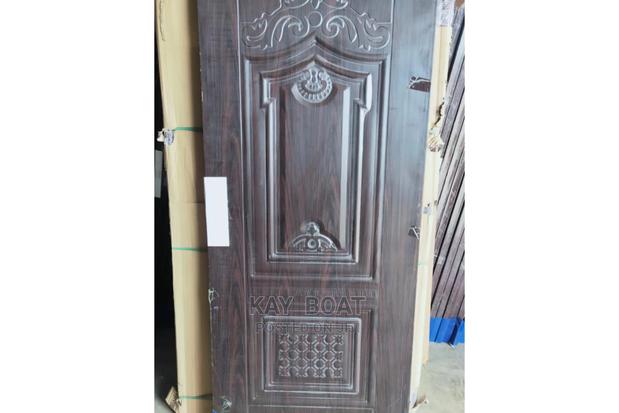 Humble Brown Door · Photo 1