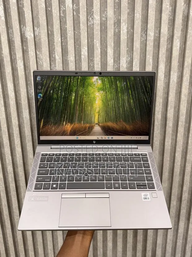 Laptop HP ZBook Firefly 14 G7 16GB Intel Core i5 SSD 256GB · Photo 1