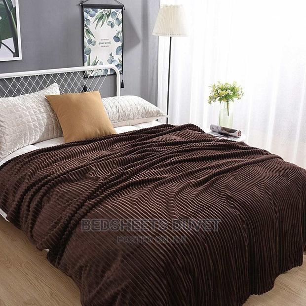 Super Soft and Cozy Blanket · Photo 1