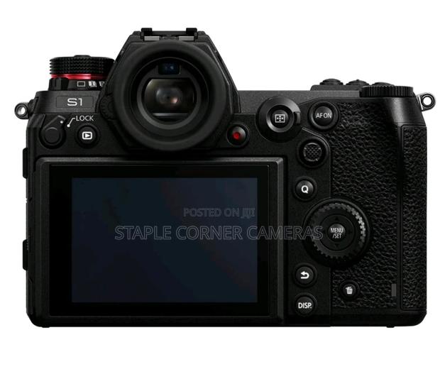 Panasonic LUMIX S1 With V-Log Activated Camera Body Only · Photo 4