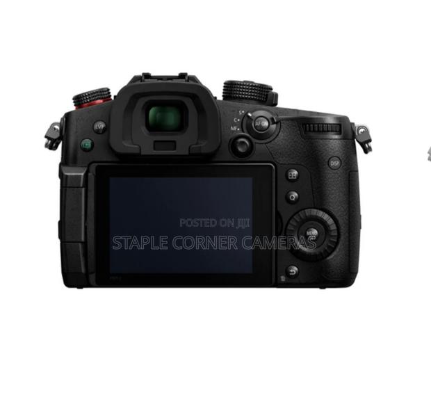 Panasonic Lumix GH5 II Mirrorless Camera With 12-60mm Lens · Photo 2