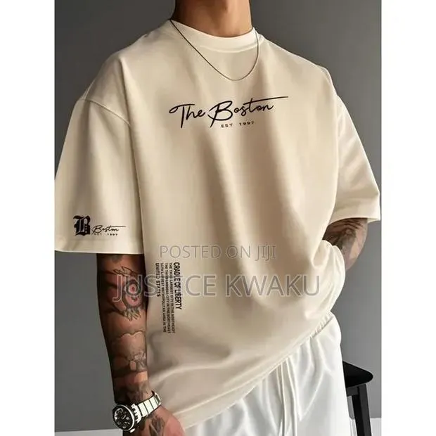 Graphic Relaxed Short Sleeve T Shirt 718949 · Photo 1