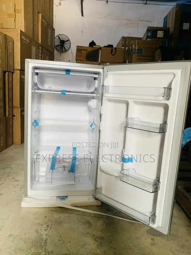 Best Buy for Less Table Top Fridge TCL · Photo 1