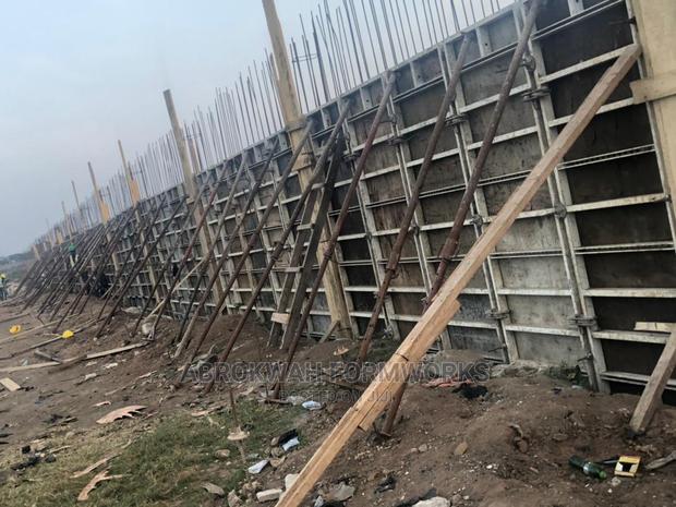 Retaining Wall/Formwork/Pillars/Columns/ · Photo 3