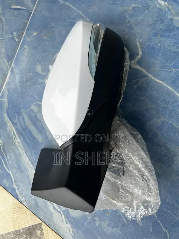 Hyundai Electra Mirror 2017 2018 2019 · Photo 1