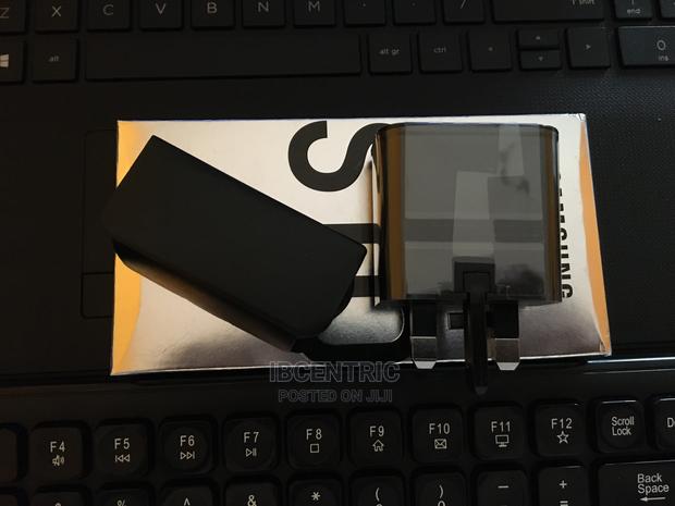 Samsung S10+ Type C Charger · Photo 4