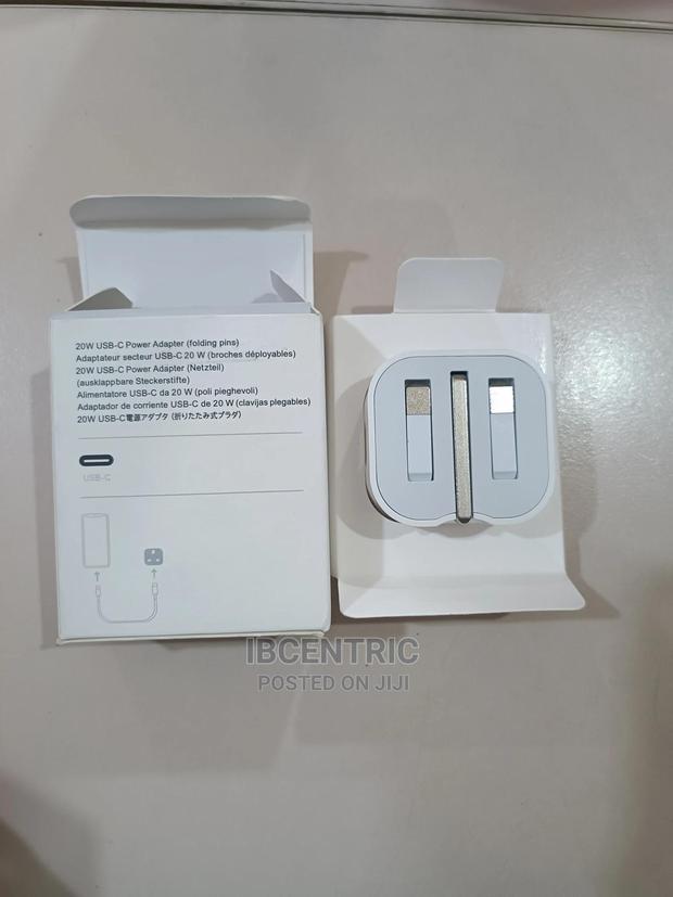 Apple USB C Adapter · Photo 4