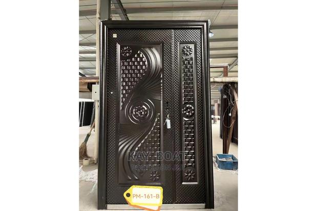 Massive Metal Door With All Accessories Available · Photo 1