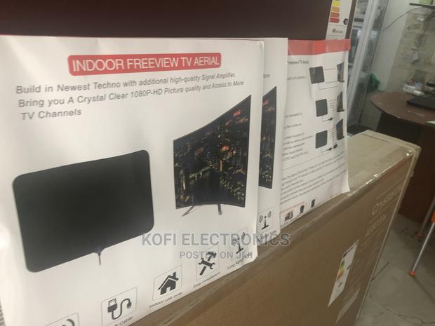 Dual Color Design Ultra Thin Indoor TV Antenna · Photo 1