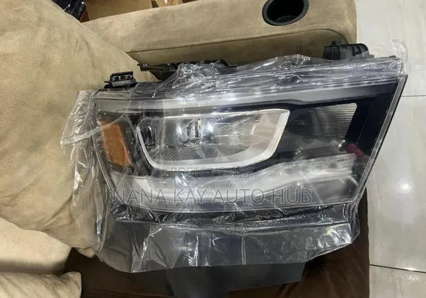 Dodge Ram 1500 Headlight Normal 2019,2020,2021,2022,2023 · Photo 1