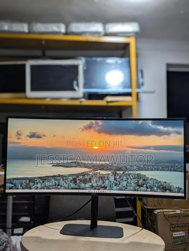 Dell UltraSharp · Photo 1