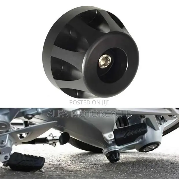 BMW R1200GS / R1250GS Adventure Shaft Slider Protector · Photo 1