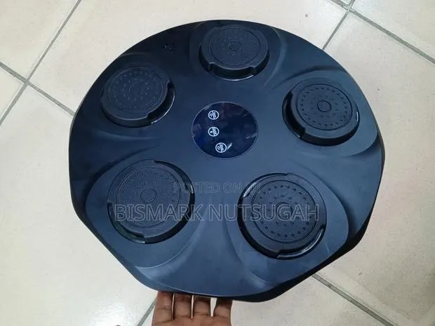 Punching Boxing Wall Machine · Photo 1