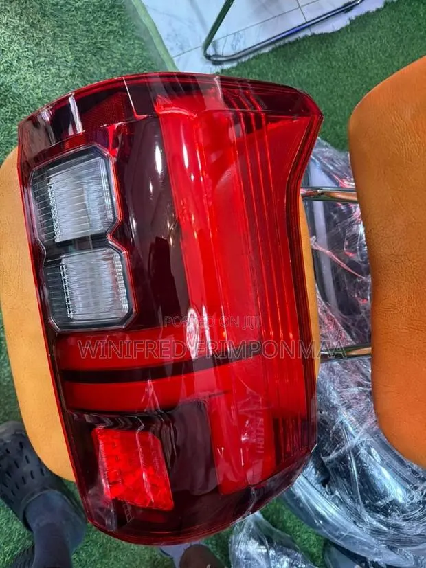 Mitsubishi L200 2023,2024,2025,2026 Tail Light · Photo 1