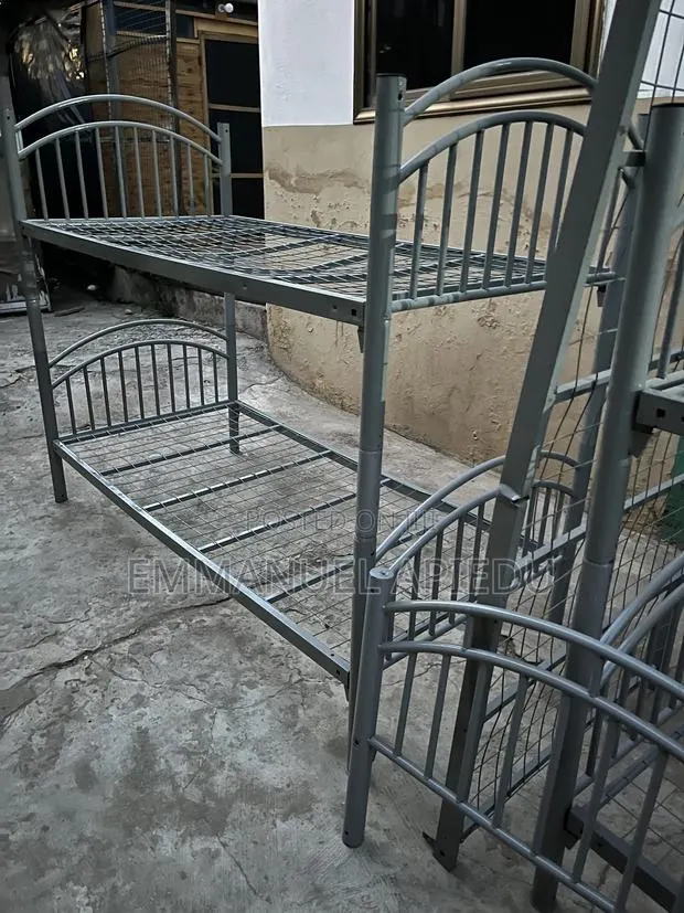 Single Metal or Bunk Bed