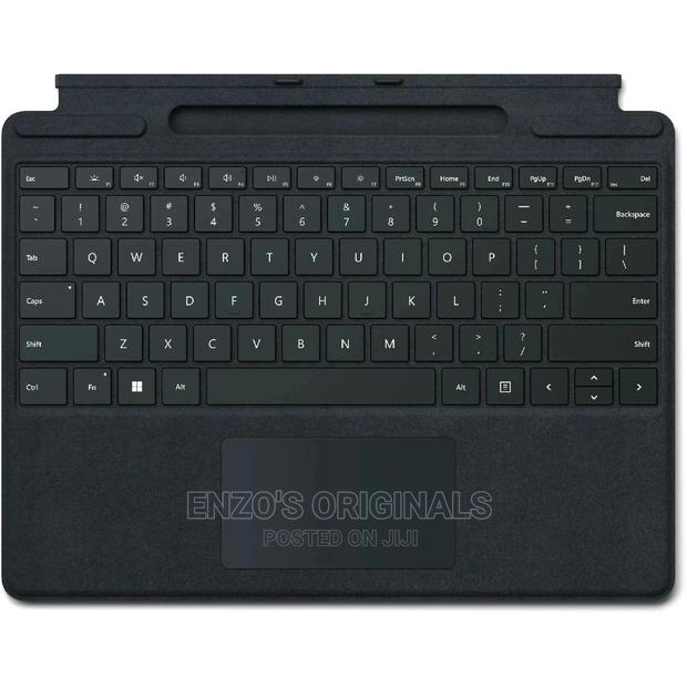 Microsoft Surface Pro 8 9 Signature Keyboard With Pen Slot · Photo 1