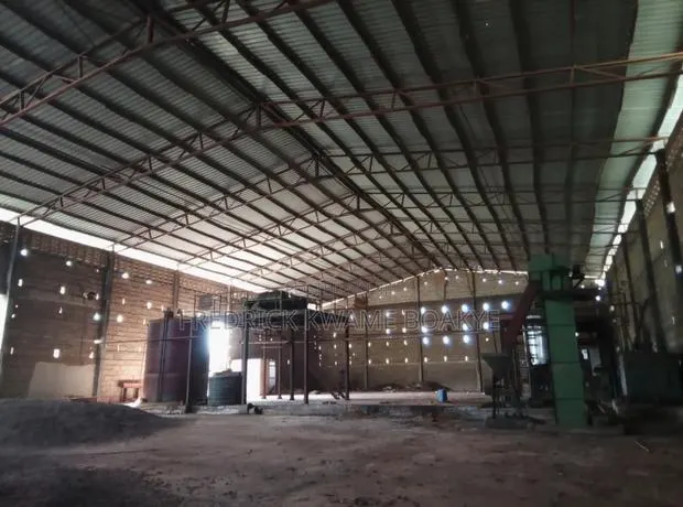 Warehouse for Sale at Santasi Kotwi · Photo 1
