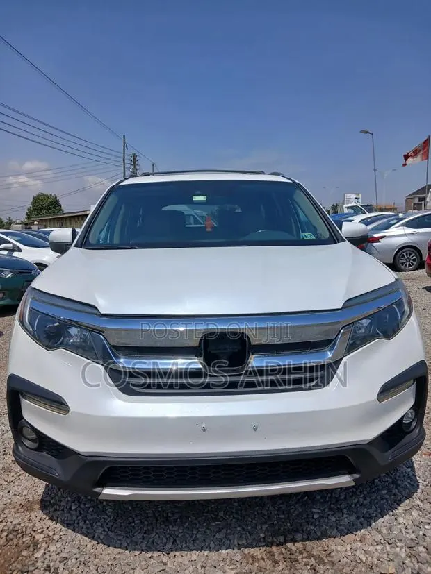 Honda Pilot 2019 White · Photo 1