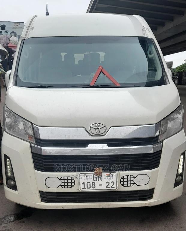 Car for Rent Toyota Hiace Buses for Rent in Ghana Weddings · Photo 1