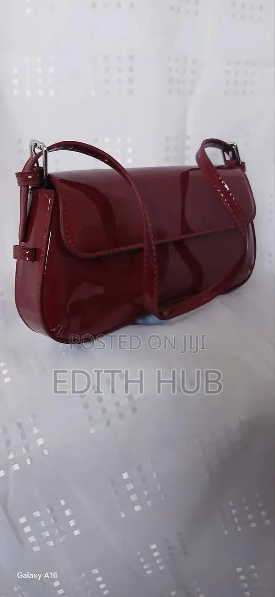 Ladies Bags · Photo 1