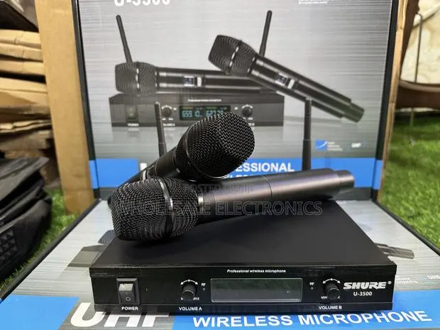 Shure U3500 Wireless Microphone · Photo 1