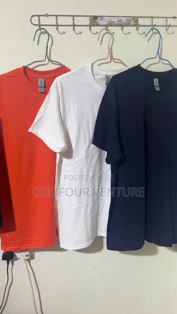 Quality Unisex Plain T-Shirt From USA · Photo 1