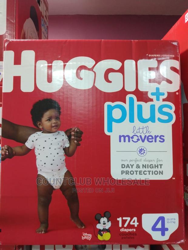 Huggies Little Movers Size 4 · Photo 1