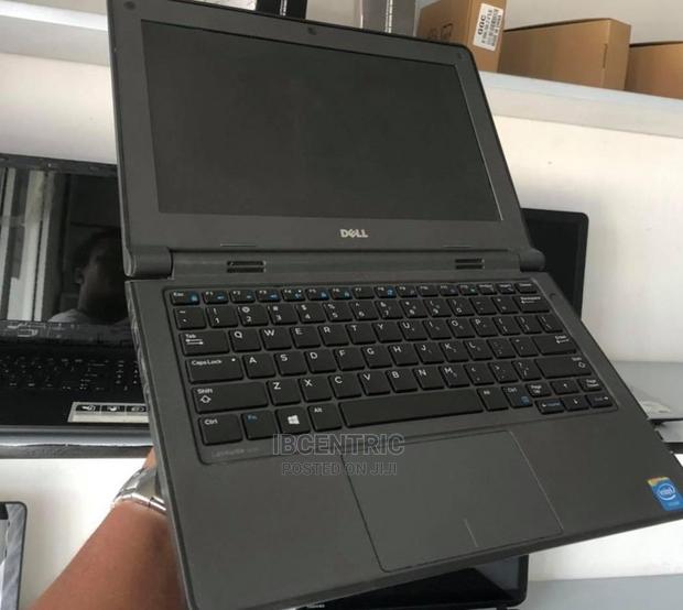 New Laptop Dell Latitude 3330 4GB Intel Pentium SSD 128GB · Photo 2