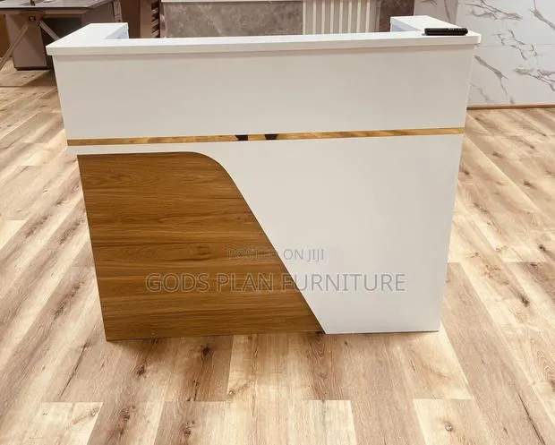 Front Desk ( D -8345) · Photo 1