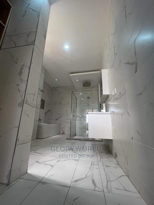 5bdrm House in East Legon for sale · Photo 8
