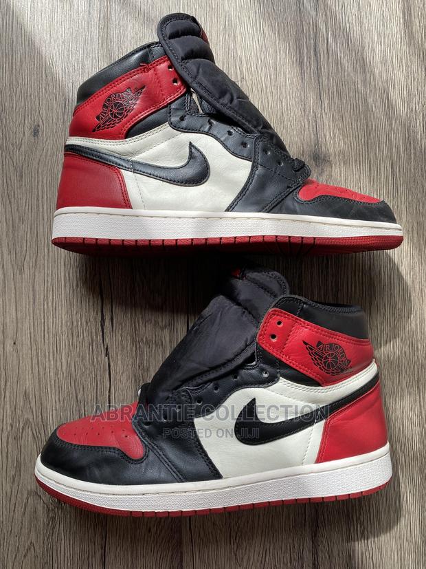 Nike Air Jordan 1 High Bred · Photo 3