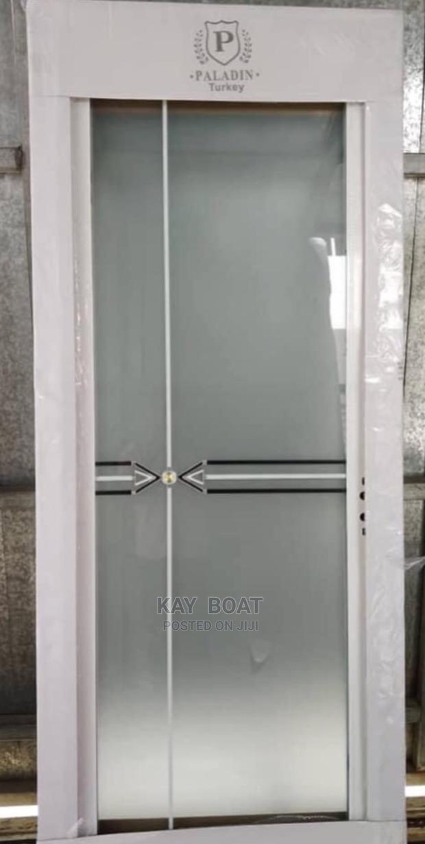 Modest Bathroom Door for Your Homes, Offices and Hotels · Photo 1
