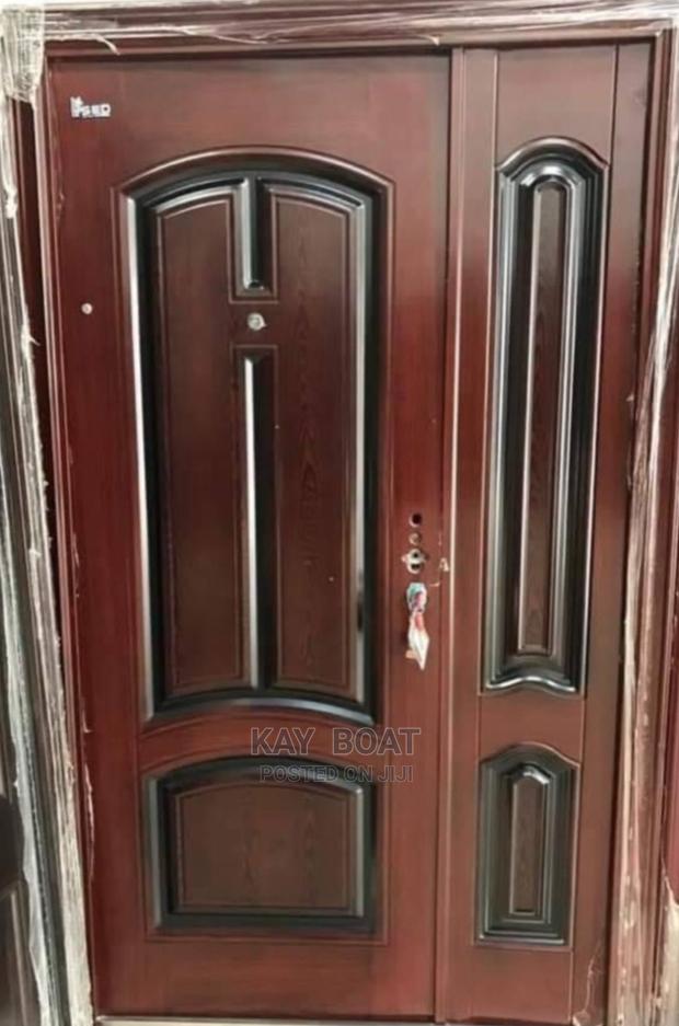SED One and Half Door Available · Photo 1